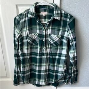 Merona Green Plaid Women’s Shirt